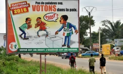 Une affiche de la Commission électorale indépendante, dans les rues d'Abidjan, le 17 décembre 2016