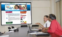 Jeudi 28 avril 32011 - Présentation du site internet de la Maison départementale des personnes handicapées de La Réunion (Photo D.R.)