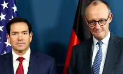 Le chancelier allemand Friedrich Merz (d) et le secrétaire d'Etat américain Marco Rubio assistent à une réunion bilatérale en marge de la Conférence de Munich sur la sécurité, en Allemagne, le 13 février 2026