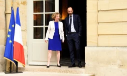 Le Premier ministre Edouard Philippe et la ministre du Travail Muriel Penicaud, à la sortie d'une réunion avec la CGT à Matignon, le 24 juillet 2017 