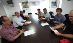 Mardi 3 Mai 2011

Rencontre entre les gérants de stations services et la Tamoil