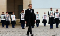 Emmanuel Macron rend un hommage national aux Français tués par le Hamas le 7 octobre en Israël, lors d'une cérémonie aux Invalides, à Paris le 7 février 2024