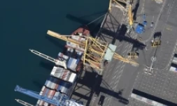 Port est
