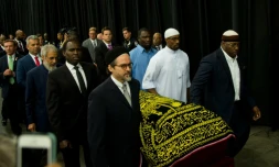 Arrivée du cercueil de Mohamed Ali pour un service religieux au Freedom Hall le 9 juin 2016 à Louisville