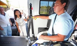 Lundi 23 Mai 2011

Un minibus spécialement aménagé pour le transport des personnes handicapées