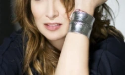 Hélène Segara sera présente au concert caritatif pour les sinistrés du tremblement de terre au Japon.