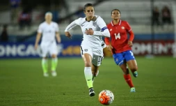 L'Américaine Carli Lloyd face au Costa Rica, le 10 février 2016 à Frisco (Texas)