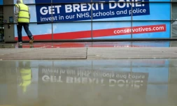 La façade du Palais des congrÚs de Manchester avant la réunion des conservateurs britanniques, le 28 septembre 2019