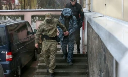 Un marin ukrainien détenu par la Russie, après une audition à Simferopol, en Crimée, le 28 novembre 2018