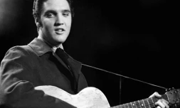 Elvis Presley en concert à Memphis, le 1er janvier 1955