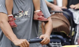 Etats-Unis : ces enfants remis sur le "marché" de l'adoption, en toute légalité