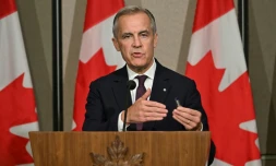 Le Premier ministre canadien Mark Carney lors d'une conférence de presse en marge du 47e Sommet de l'Association des nations de l'Asie du Sud-Est (Asean) à Kuala Lumpur, le 27 octobre 2025 en Malaisie