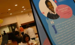 Mardi 14 juin 2011: Don du sang à la salle candin dans le cadre de la journée mondiale du don du sang (photo: Mounice Najafaly)