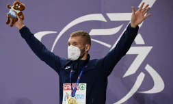 Kevin Mayer médaillé d'or de l'heptathlon aux Championnats d'Europe d'athlétisme en salle à Torun, le 7 mars 2021
