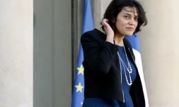 La ministre du Travail Myriam El Khomri Ă la sortie du Conseil des ministres le 2 mars 2016 Ă Paris