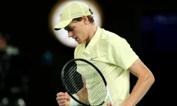 L'Italien Jannik Sinner après sa victoire en demi-finale de l'Open d'Australie contre l'Américain Ben Shelton, le 24 janvier 2025 à Melbourne