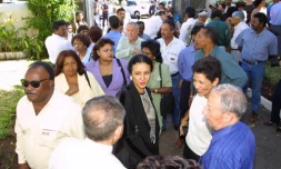 Élections sénatoriales 2001

Huguette Bello, dirigeante du PCR