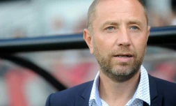 Le président de Guingamp Bertrand Desplat regarde le match de L1 face à Caen, le 6 août 2016 au Roudourou