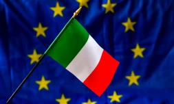 L'Union européenne suit avec appréhension les rebondissements politiques en Italie, dont le dénouement peut relancer la crise de la dette ou donner lieu à un nouveau référendum sur le modèle du Brexit