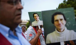 Des manifestants défilent à Balikesir, dans l'ouest de la Turquie, pour montrer leur soutien au mathématicien turc Tuna Altinel, le 30 juillet 2019