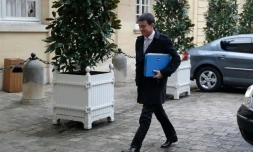 Le Premier ministre Manuel Valls, le 26 janvier 2016 à l'Hôtel Matignon à Paris