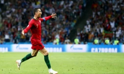 Cristiano Ronaldo triple buteur avec le Portugal face à l'Espagne dans le groupe B du Mondial à Sotchi, le 15 juin 2018