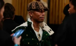 Pharrell Williams au défilé Vuitton femme à Paris, le 6 mars 2023