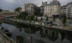 Les tentes du campement du canal Saint-Martin à paris le 25 mai 2018