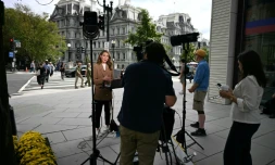 La correspondante de CNN Julia Benbrook prĂšs de la Maison Blanche Ă Washington le 19 septembre 2026