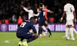 Le joueur du Paris SG Ousmane Dembélé la mine défaite, après l'élimination de son équipe par le Paris FC, dès les 16es de finale de la Coupe de France, le 12 janvier 2026, à Paris