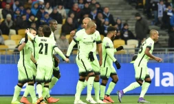 La joie des joueurs de Manchester City aprĂšs le but de Sergio AgĂŒero (g) face au Dynamo, le 24 fĂ©vrier 2016 Ă Kiev
