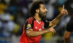 L'attaquant de l'Egypte Mohamed Salah savoure son but face au Burkina Faso en demi-finales de la CAN, le 1er février 2017 à Libreville 