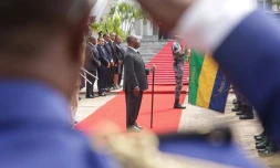 Le président du Gabon Ali Bongo le 16 août 2019 à Libreville lors d'une cérémonie d'hommage au premier président du pays