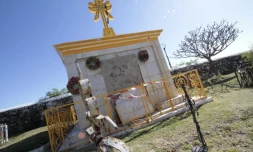 Lundi 8 Aout 2011
SAINT-PAUL - PROFANATION DE TOMBES AU CIMETIĂRE MARIN