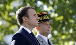 Emmanuel Macron et le général Pierre de Villiers, alors chef d'état-major, au défilé militare du 14 juillet 2017 à Paris