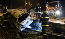 Véhicule calciné lors de violents incidents survenus le 20 octobre 2016 à Moirans