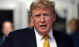 L'ancien président américain Donald Trump à la sortie du tribunal pénal de Manhattan, le 21 mai 2024 à New York