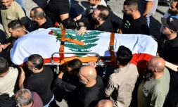 Les funérailles, le 14 octobre 2023 à El-Khiùm, au Liban, du journaliste de Reuters Issam Abdallah tué le 13 octobre 2023 dans un bombardement dans le sud du Liban