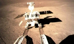 Photo fournie par l'agence spatiale chinoise du robot "Lapin de jade", qui a commencé le 3 janvier 2019 à explorer la face cachée de la Lune