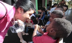Lundi 22 Août 2011
Visite de Huguette Bello à l'école maternelle des Caramboles