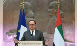 François Hollande au musée du Louvre le 20 mars 2017