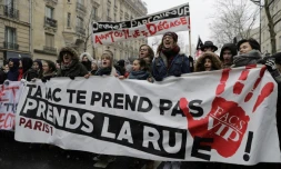Des lycéens manifestent à Paris contre les réformes sur l'accÚs à l'université et le baccalauréat, le 6 février 2018