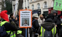 Manifestation contre le pass vaccinal devant l'Assemblée nationale le 16 janvier 2022