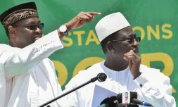 Tiébilé Dramé, chef de campagne, et Soumaïla Cissé, candidat de l'opposition, à Bamako au Mali, le 3 août 2018