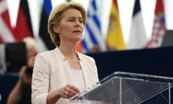 L'Allemande Ursula von der Leyen, candidate à la présidence de la Commission européenne, s'adresse au Parlement européen, le 16 juillet 2019 à Strasbourg dans l'est de la France