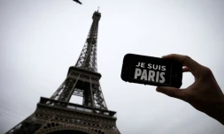 La tour Eiffel à Paris, fermée au public le 14 novembre 2015