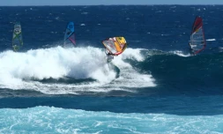 Deuxième journée de La Réunion Wave Classic (photo; Calvet)