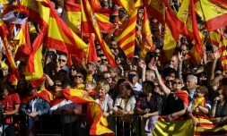 Manifestation pour défendre l'unité de l'Espagne, à Barcelone, le 29 octobre 2017, deux jours après la déclaration unilatérale d'indépendance du Parlement régional catalan