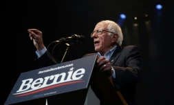 Le candidat à la primaire démocrate Bernie Sanders lors d'un meeting de campagne, le 1er février 2020 à Cedar Rapids, dans l'Iowa