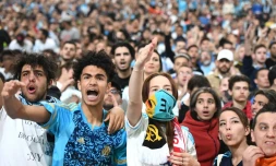 Des supporters de l'OM pendant le match contre Salzbourg, retransmis au Vélodrome, le 3 mai 2018